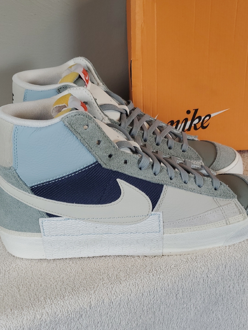 Mens NIKE Blazer Mid Pro Club In Mica Green & Light Bone. New In Box. 13